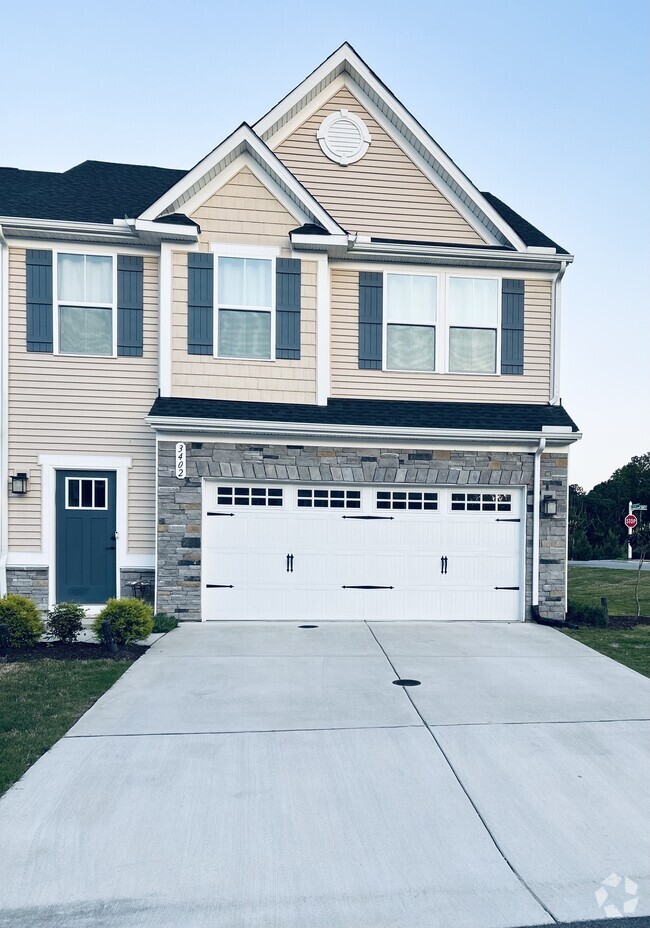 Building Photo - 3402 Foxglove Dr Rental