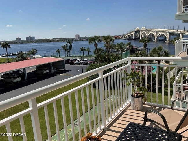 Photo - 100 Silver Beach Ave Unidad 420