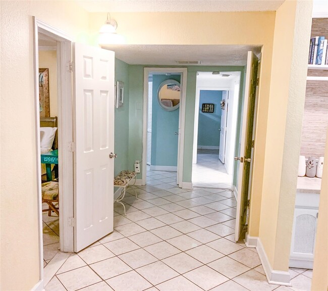 Photo - 2127 28th St