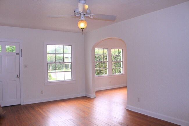 Photo - 1411 E Kaley St