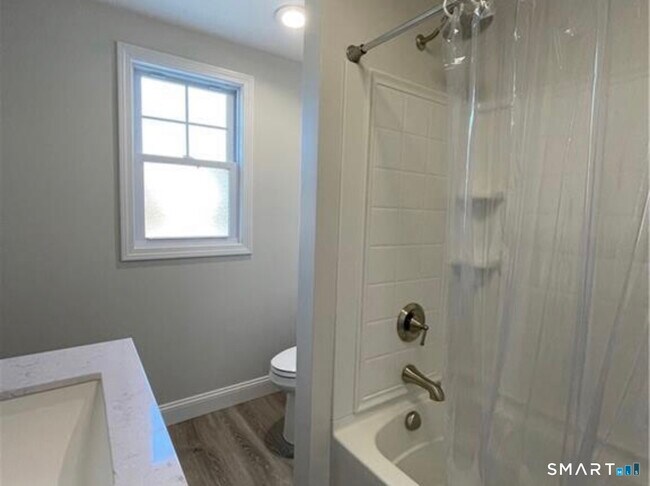 Photo - 1025 Meriden Rd
