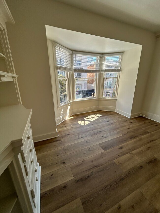 Photo - 655 Hyde St Unit 7