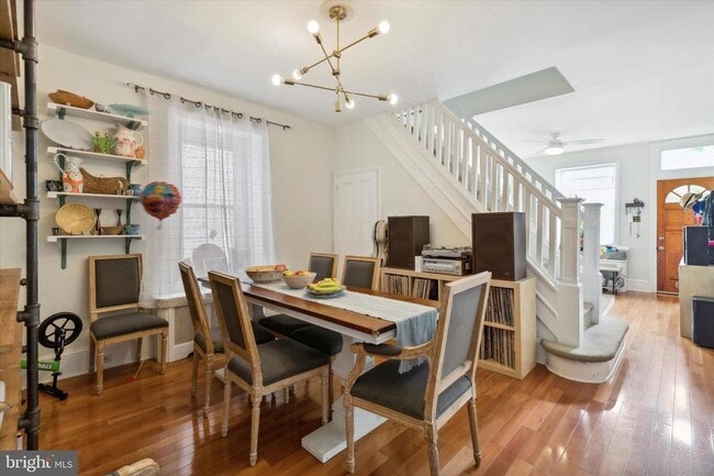 Photo - 132 Mallory St