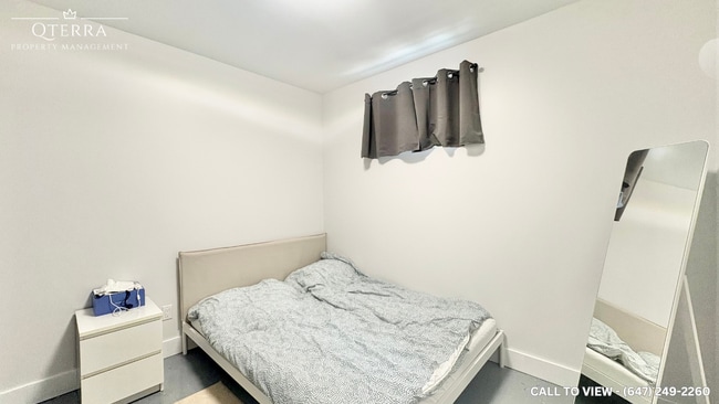 Photo - 2-50 Clarendon Av