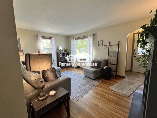 Photo - 2111 1st Ave SE