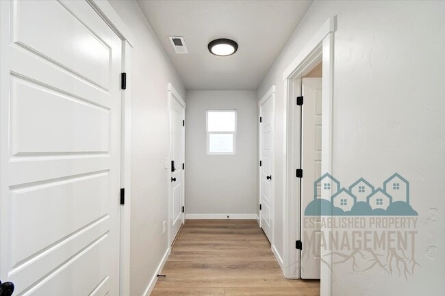 Photo - 3891 N Chelmsford Ave