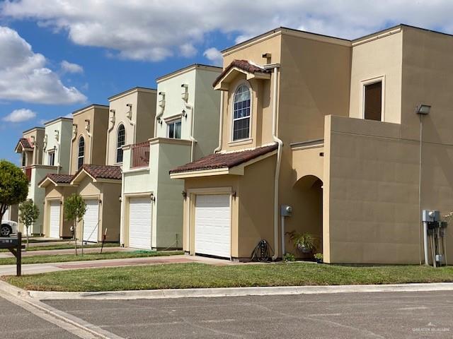 3836 W Daffodil Ave