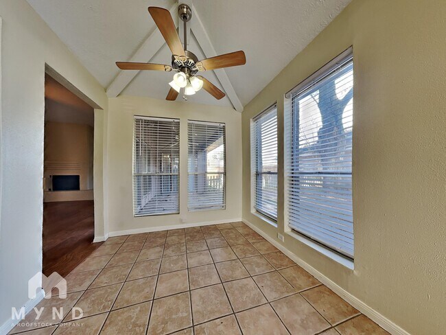 Photo - 8731 Summit Pines Dr