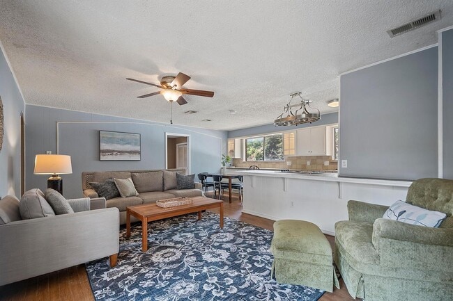 Photo - 1600 Cindy Ct