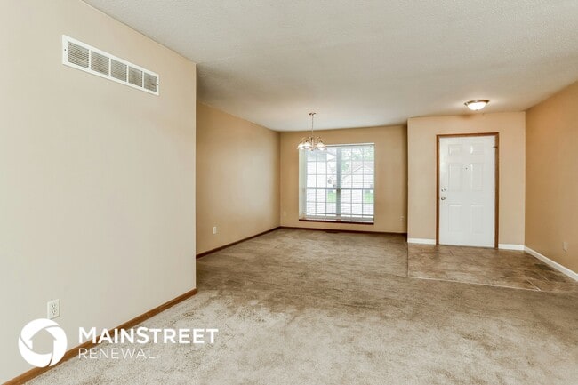 Photo - 447 Slusser Ln