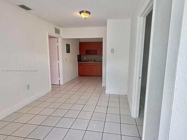 Photo - 2731 NW 27th St Unit B