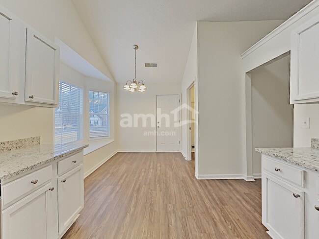 Photo - 2462 Heatherton Ct