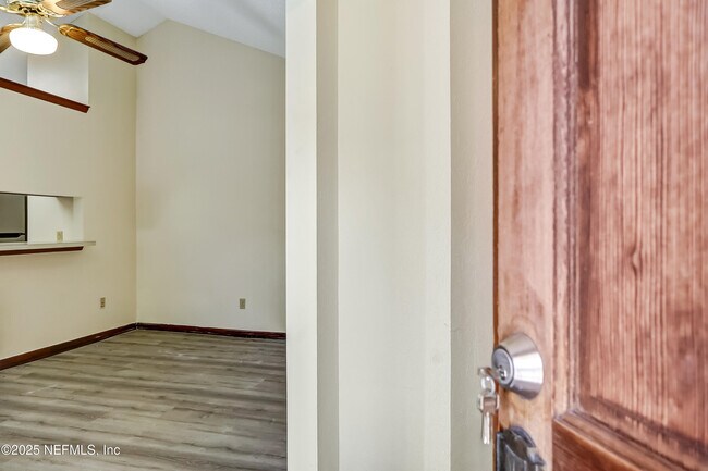 Photo - 12015 Cobblewood Ln N