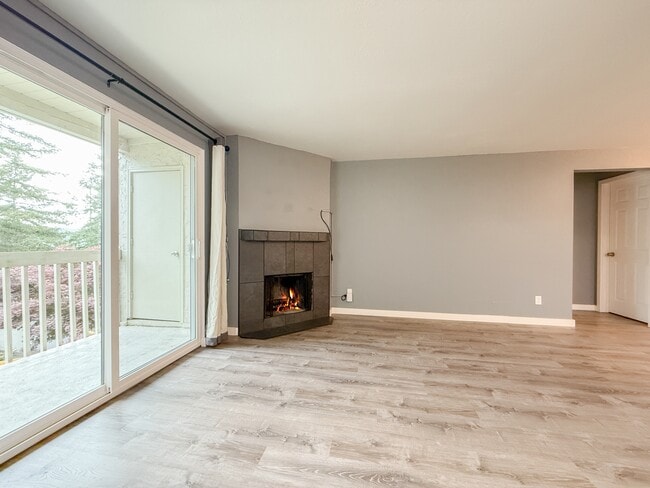 Photo - 9494 Woodinville Redmond Rd NE