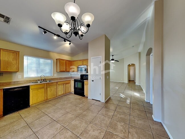 Photo - 23916 W Antelope Trl