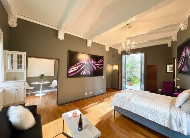 Los Altos Apartments