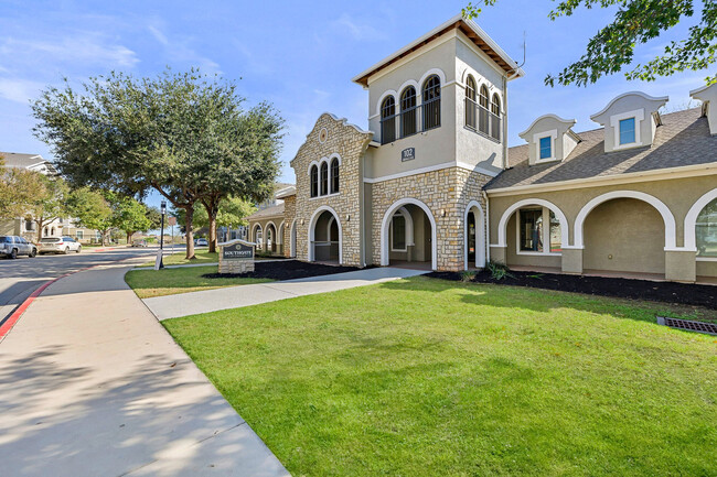 Building Photo - Southgate on Emerald Rental