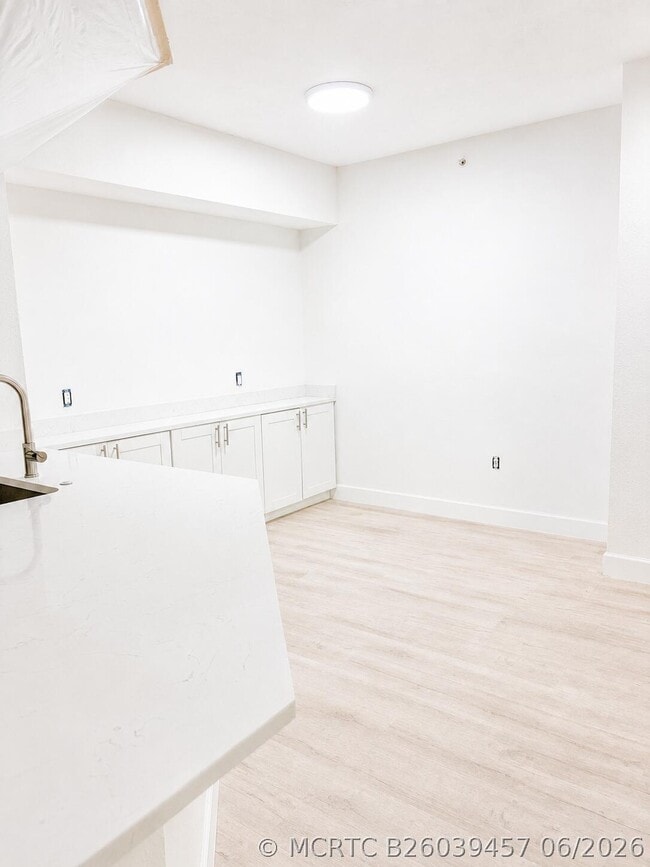 3023 Alcazar Pl Unit 207