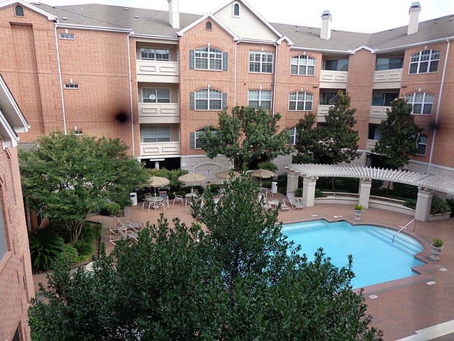 Photo - 2111 Welch St Condo Unit B205