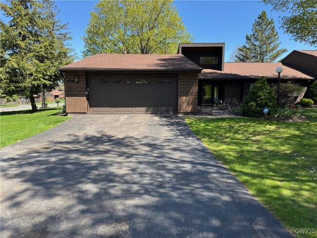 Photo - 812 Fairway Cir Townhome