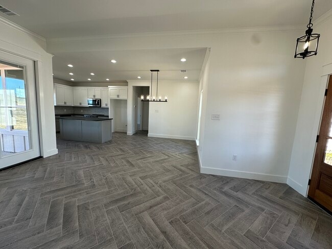 Photo - 116 McBryde Ln