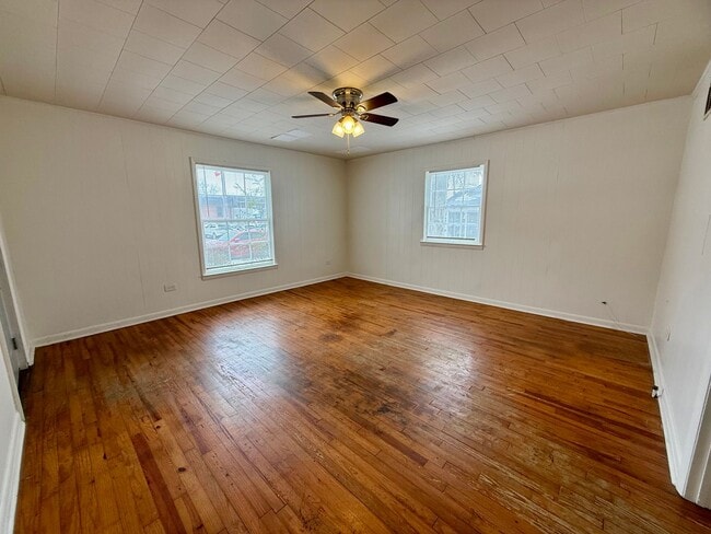 Photo - 819 W Emerson St Unidad 2