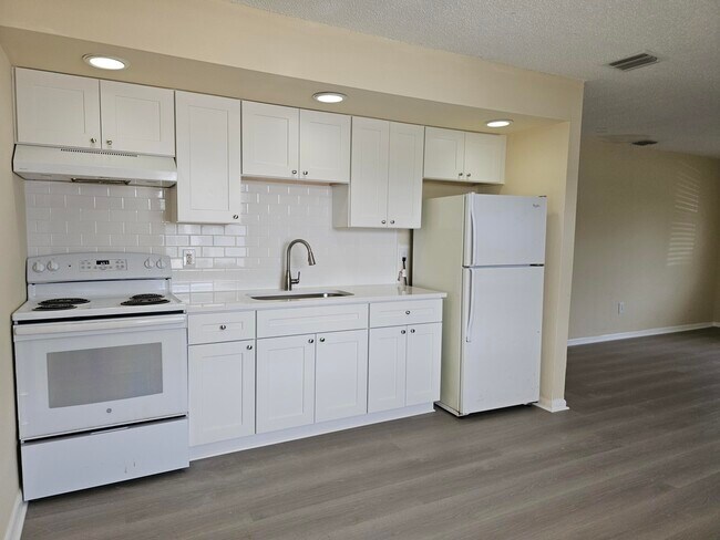 Photo - 4641 Myla Ln
