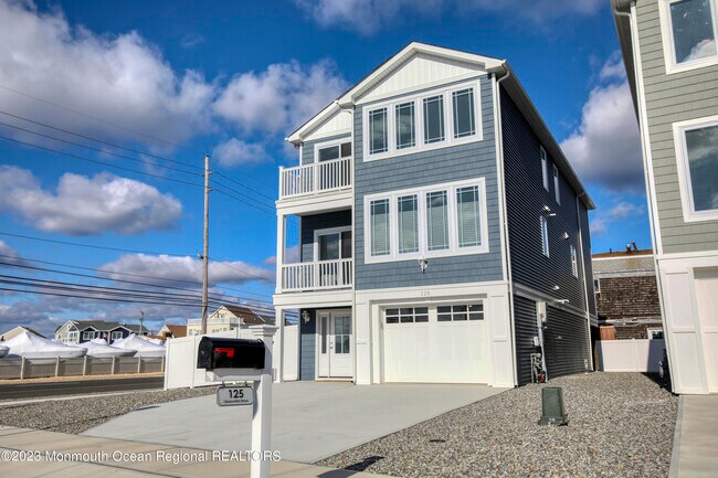 125 Deauville Dr House Rental in Mantoloking, NJ