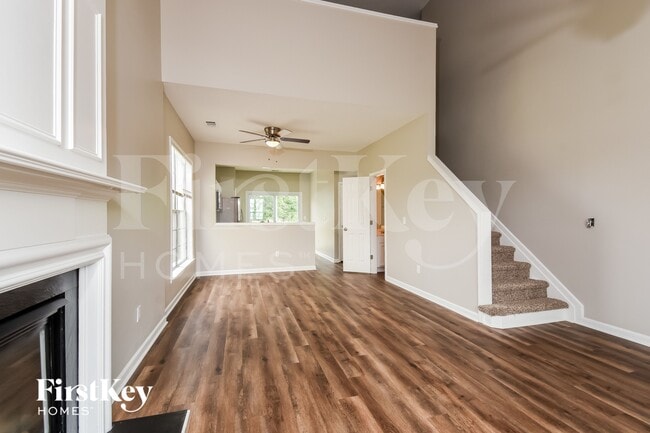 Photo - 1743 Taynton Cir