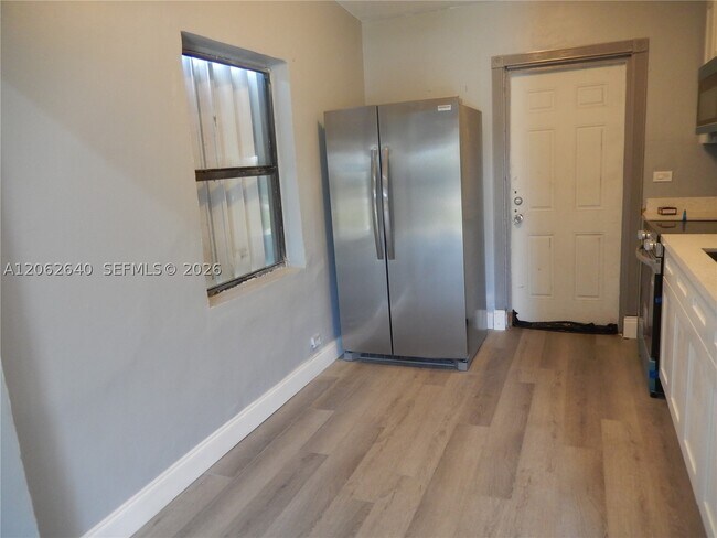 Photo - 2001 NW 166th St