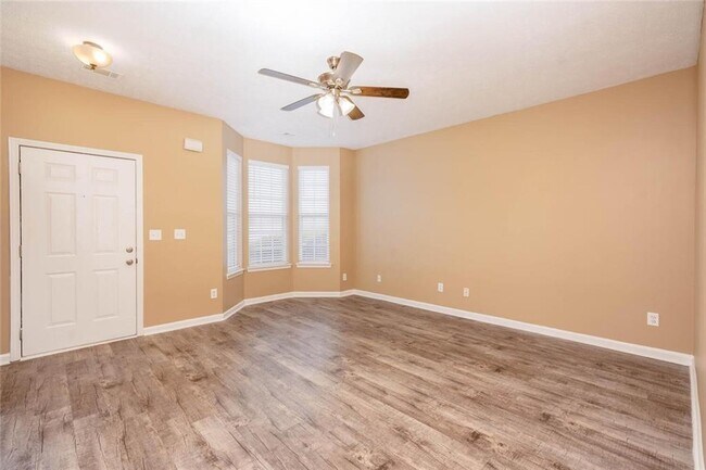 Photo - 102 Timber Ridge Dr