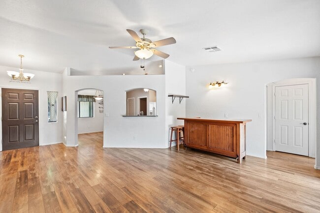 Photo - Charming 3 Bedroom + Bonus Room in Eagle R...