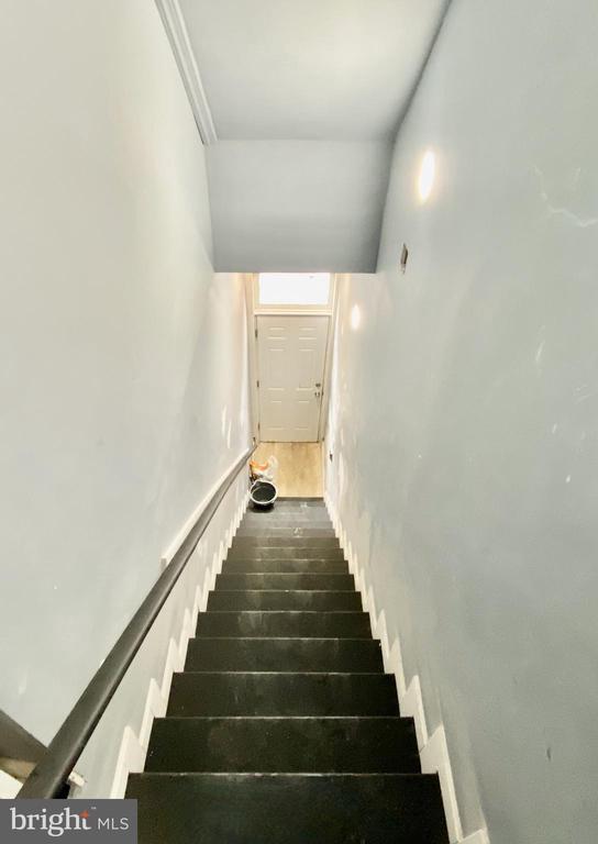 Photo - 1247 Snyder Ave Unit 2ND FL FRONT