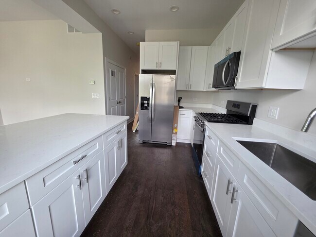 Photo - 3726 N Racine Ave Unit 3