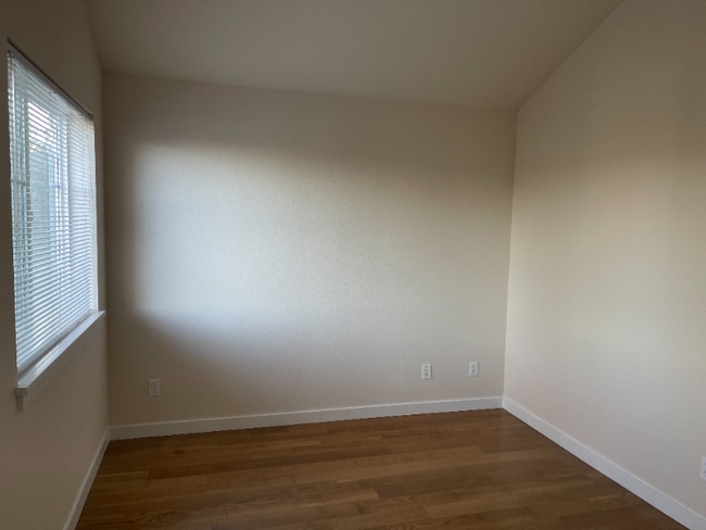 Photo - 2233 NW Hidden Ln