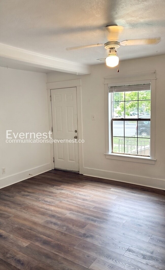 Photo - 801 Smith St
