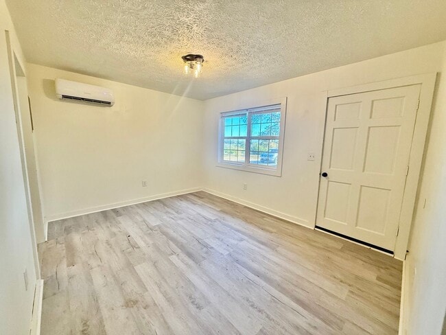 Photo - Updated 2-bedroom home close to Farmville