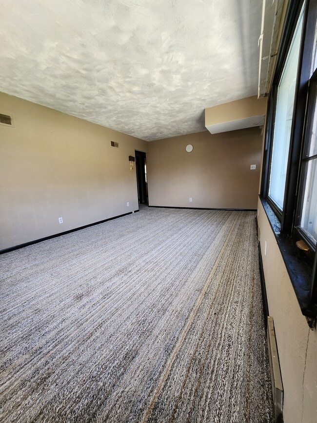 Photo - 2116 W Kettelle St