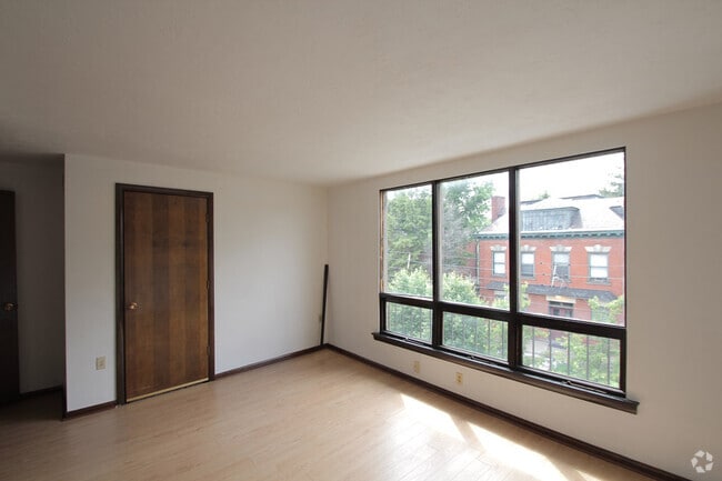 Building Photo - 315 S Trenton Ave Unit 2 Rental