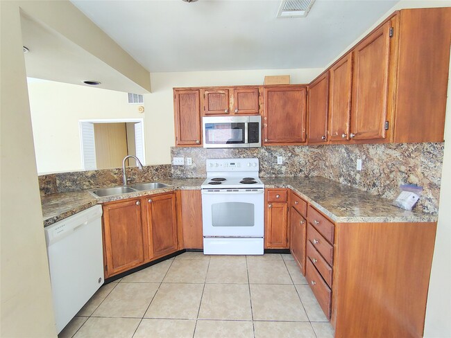 Photo - 4407 Waterfall Way