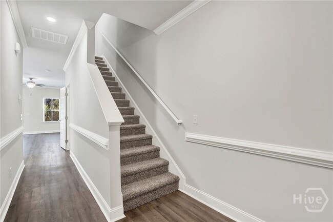 Photo - 81 Dorsey Dr