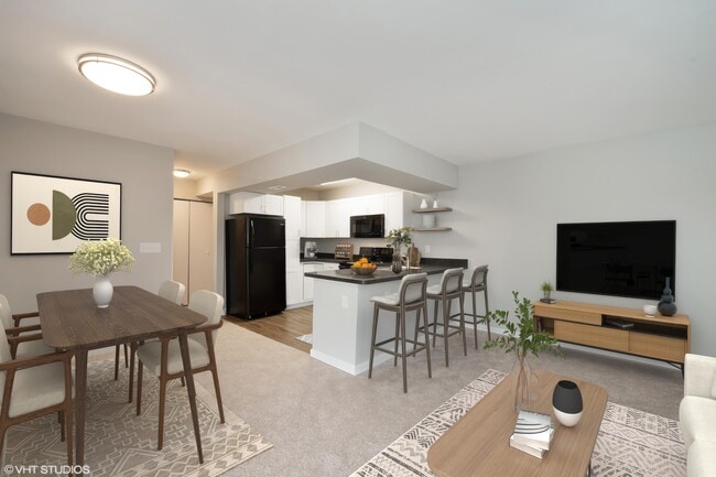 7 Pointe Apartments