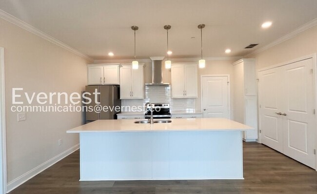 Photo - 828 Goswell Dr Unit 4