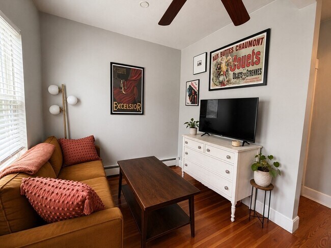 Photo - 3 K Street Pl Unit 1