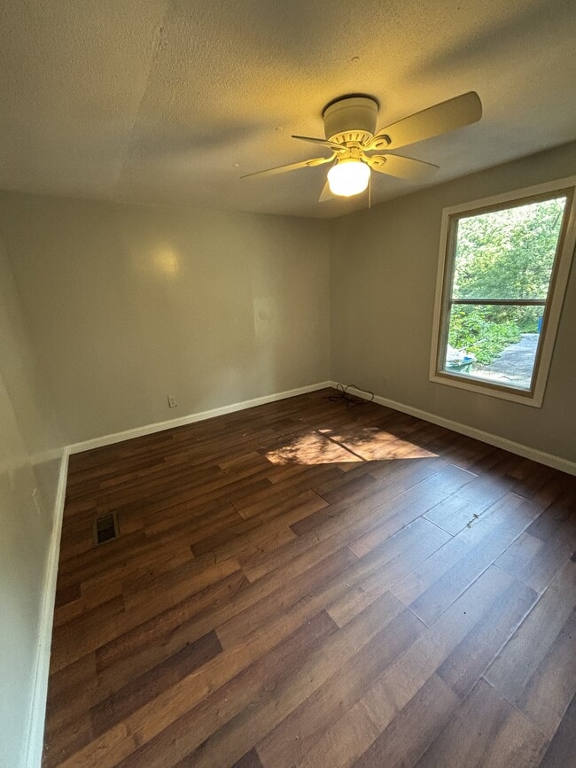 219 Cherry Tree Dr