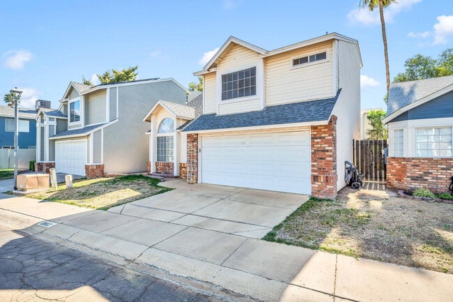 Photo - 18612 N 4th Dr