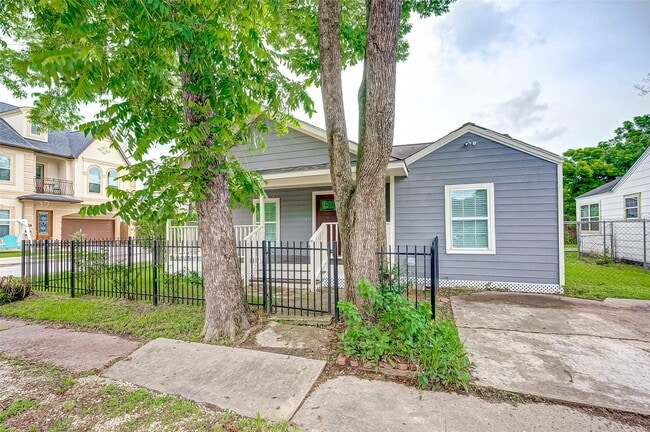 Photo - 1510 Walton St
