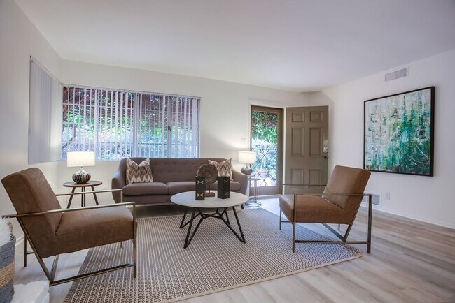 Photo - 350 Gravilla St