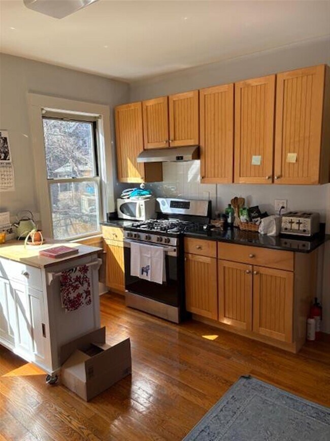 Building Photo - 35 Buena Vista Park Unit 2