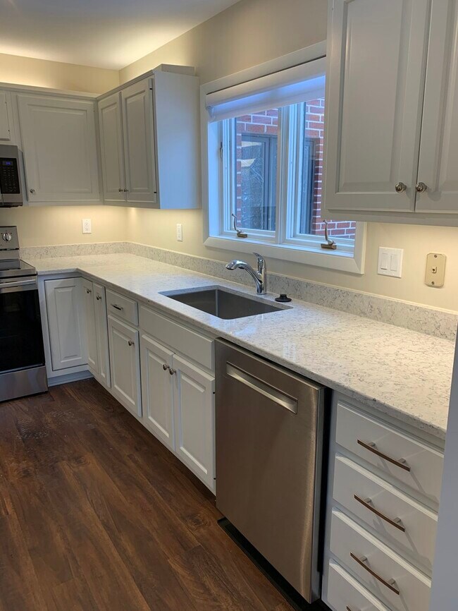 D Unit kitchen